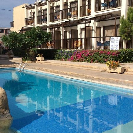 Aparthotel Kings Annex Paphos Exterior foto