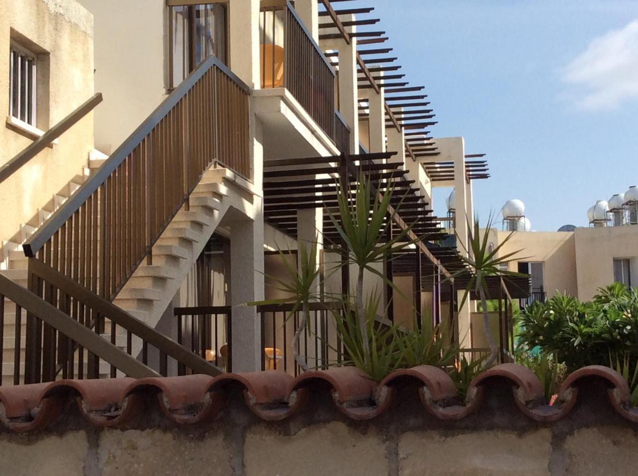 Aparthotel Kings Annex Paphos Exterior foto