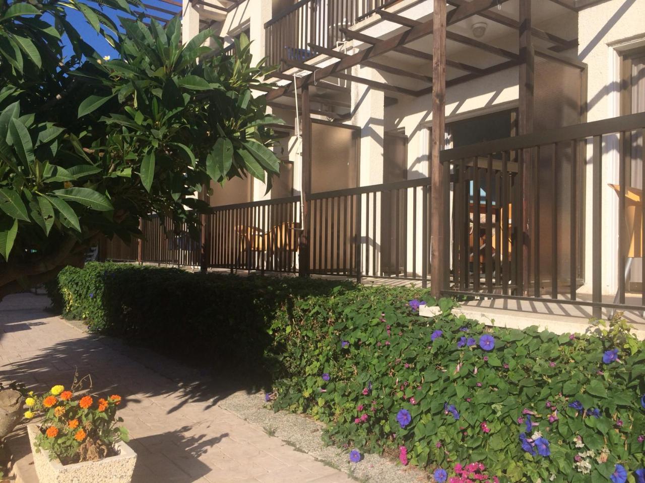 Aparthotel Kings Annex Paphos Exterior foto
