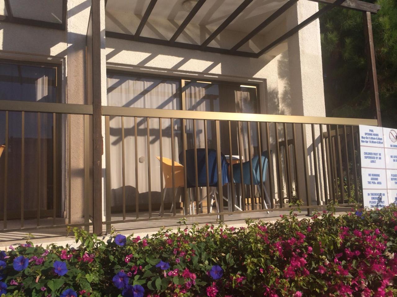 Aparthotel Kings Annex Paphos Exterior foto