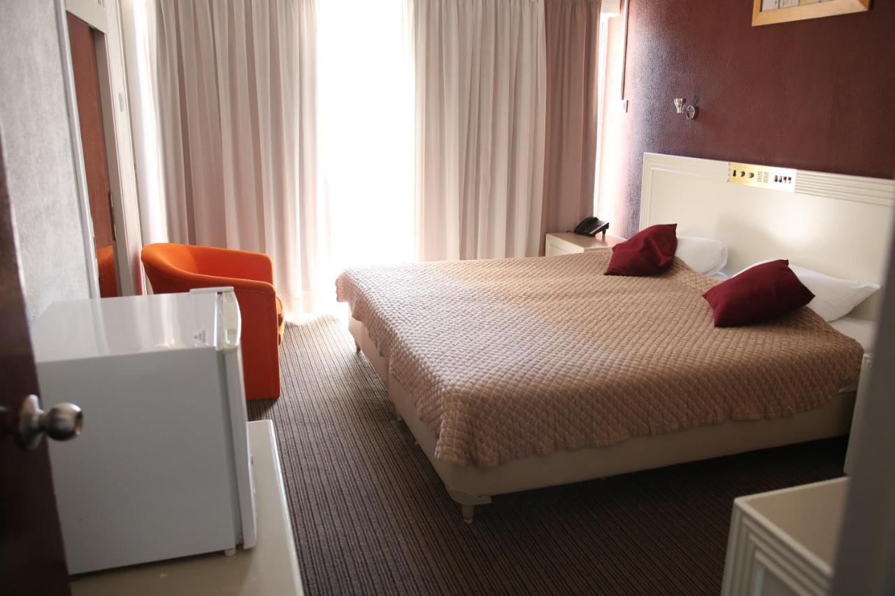 Aparthotel Kings Annex Paphos Exterior foto
